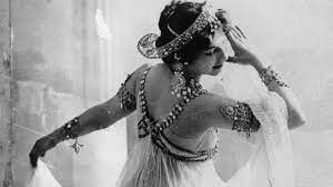 The zelle family was fraught with. Mata Hari Die Schone Spionin Zdfmediathek