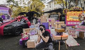 It was in fact tesla designer franz von holzhausen. Atta Halilintar Dapat Kado Ulang Tahun Mobil Listrik Tesla Seharga Miliaran Rupiah