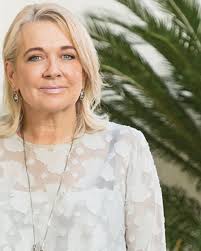 'There are no set hours': Adelaide agent Sally Cameron