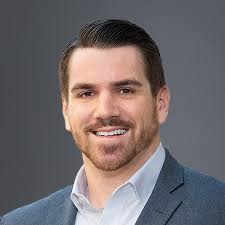 Alex Gault's Instagram, Twitter & Facebook