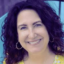 Michelle Schweitzer's Instagram, Twitter & Facebook