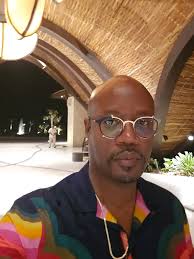 Hello, I'm hoping to find my soulmate. I'm vegan and believe in a peaceful  life.