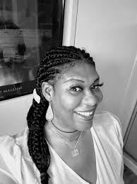 Shina Woods's Instagram, Twitter & Facebook