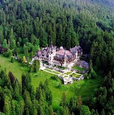 The main peculiarity of peles castle, which is located in the carpathian mountains, is its fabulous exterior design. Castelul Peles Sinaia Romania Peles Castle Italy Verona Landscape Structure
