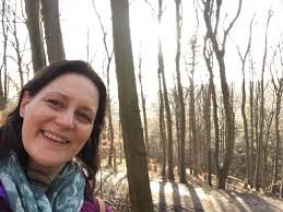 Adele Gould (@alouise_g)