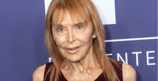 Tina Louise's Instagram, Twitter & Facebook