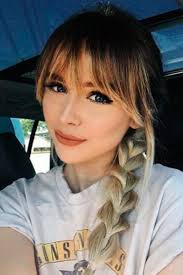 24 Popular Fringe Bangs Hairstyles For Women Lovehairstyles Fringe Bangs Hairstyles Hairstyles With Bangs Hair Styles