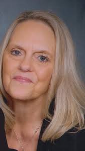 Doreen Schafer Obituary