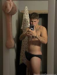 🍷 (@18xx_xx18)  X