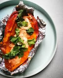 Patate Douce Rotie Sauce Cremeuse Paprika Fume Et Chipotle Gratinez Recette Patate Douce Patate Douce Au Four Patate Douce