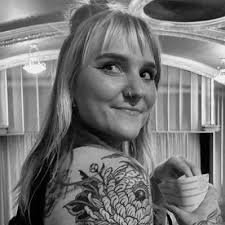 ✿ Dr Laura J Minor ✿ (@lrjdmnr)