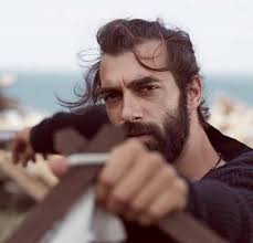 بالصور إيلكر كاليلي فى قصة حب جديدة بعد إنفصاله عن حبيبته السابقة بورتشين تيرزي أوغلو