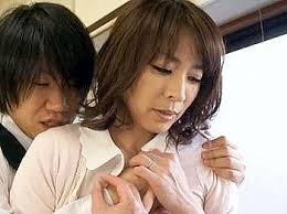 息子に身体を許す母 夫の隣で 新フェチモザイク 矢部寿恵 動画エロタレスト