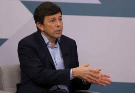 Amoêdo está sendo acusado de caciquismo político. 5ycu0lfcydd4zm