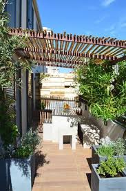 ontwerp zonnig balkon terras van 30m2 inrichting huis com terrasse couverte pergola design ombre de pergola