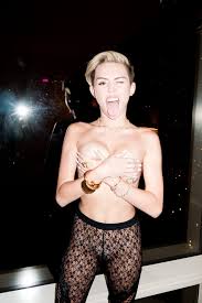 I love my heels, hose and dresses! Miley Cyrus Camel Toe Pussy Long Xxx