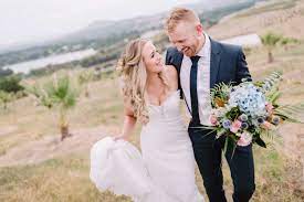 We offer competitve pricing that doesn't compromise on quality and safety, all towbars are adr approved. Canberra Wedding Photography Mel Hill Photography