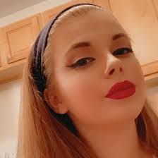 Photo by Mackenzie Castro (@makeup_mmcastro) · April 10, 2020