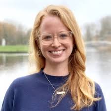 Theresa Pratt's Instagram, Twitter & Facebook