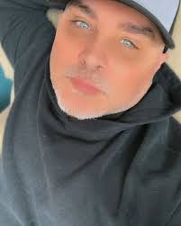 I asked one last time if I should tattoo my face😅