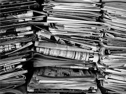 La crisi dei giornali di carta: ecco quanto hanno perso in 20 anni (spoiler: numeri catastrofici)