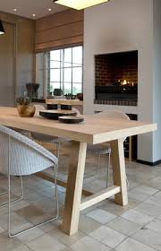 Ein esstisch massivholz oder auch esszimmertische aus massivholz bilden das highlight in ihrem beliebte esstische aus massivholz. Esstische Im Landhausstil Online Bestellen Milanari Com