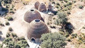 Kanye west has a 1,589 square foot apartment in new york city's soho neighborhood, and a home in los angeles, california. Kanye West Builds Yeezy Home Igloo Like Structures For Affordable Housing In The Us