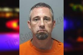 Woman arrested after calling 911 because her husband told her to go to bed  REPORT: https://thegeorgiagazette.com/baldwin/veronica-vinson/