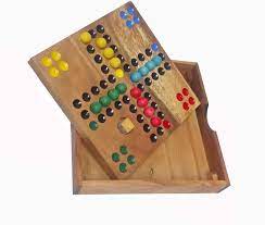 Que reglas tiene ludo juego de mesa 1 ver respuesta dayrochurata55 está esperando tu ayuda. Amazon Com Juego De Mesa De Madera Ludo Juguetes Y Juegos