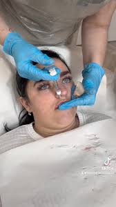 This is how I perfect the cupids bow 💘 , @everyone