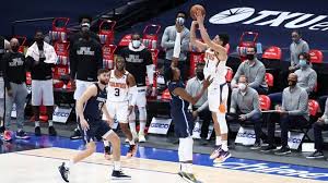 Devin armani booker (born october 30, 1996) is an american professional basketball player for the phoenix suns of the national basketball association (nba). Devin Booker Chosen To Replace Injured Anthony Davis On Nba All Star Team