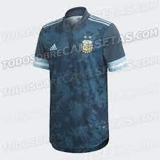 A pesar que las eliminatorias qatar 2022 fueron suspendidas en sudamérica, colombia presentó su renovada y sencilla nueva camiseta para el presente año. Anticipo Camiseta Suplente De Argentina 2020 Todo Sobre Camisetas