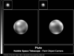 Entdeckt wurde pluto von clyde tombaugh im februar 1930. Pluto Astrokramkiste