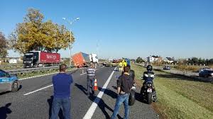 Wypadek sparaliżował niedzielne powroty z wakacji. Trojany Hashtag On Twitter