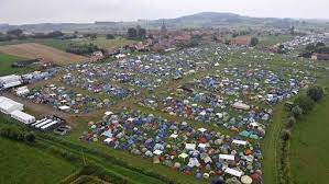 Het festival kreeg de afgelopen jaren onder andere. Folk Dranouter Alchetron The Free Social Encyclopedia