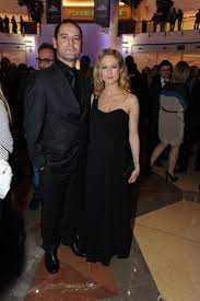 She married christopher burke in 2005, but the pair divorced in 2009. Canan Erguder And Tardu Flordun Dating Gossip News Photos