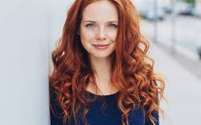 Le palette delle tendenze moda autunnali si ispirano ai colori caldi e avvolgenti della natura. Capelli Rossi Le Migliori Tonalita Red Per Un Inverno Scoppiettante Lucrezia E Nadia