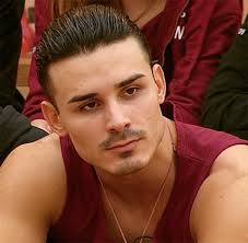 Francesca's birth flower is larkspur. Valentin Alexandru Dimitru Ammette La Storia D Amore Con Francesca Tocca Gossip It