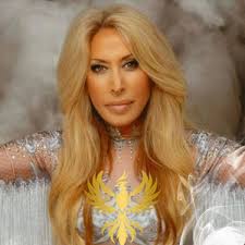 Everybody's Happy ‑ 曲・歌詞：Jenna Torres