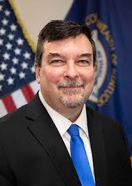 Gordon Slone's Instagram, Twitter & Facebook