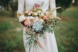 Succulents come in a wide array of colors and textures and make beautiful, unique bouquets. Succulent Wedding Bouquet Ideas Omaha Lace Cleaners