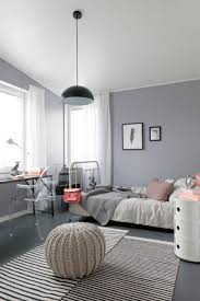 Pour une fille, on peint un mur en rouge, aménage des étagères et un bureau noir et. Chambre D Ado Fille 30 Idees De Decoration Pour Une Chambre Moderne