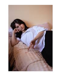 Elsa Green (@elsaleannegreen) • Instagram photos and videos