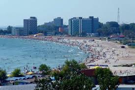 Varna este port la marea neagra, iar in apropierea orasului se afla mai multe statiuni turistice importante, printre care nisipurile de aur si albena. Descriere Venus Istoric Si Informatii Despre Venus