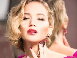 Jennifer Lawrence è la testimonial della nuova campagna Dior Addict  Lipstick