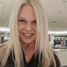 I had the pleasure of meeting one of my favorite childhood football…