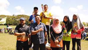 Savesave kertas kerja sukan tahunan sekolah for later. Sukan Tahunan Sekolah Pupuk Semangat Kesukanan Jati Diri Pelajar Utusan Borneo Online