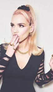 As piper notes, playing any role can take up a lot of time away from one's family, and playing rose in no exception. Billie Piper In 2021 Actors Billie Piper Musician