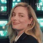 Gillian is blonde again, which bodes well for the movie filming soon! (This  is from the Vanity Fair party this past weekend) : r/community