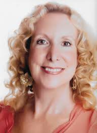 A Journey Through Pines (2017)